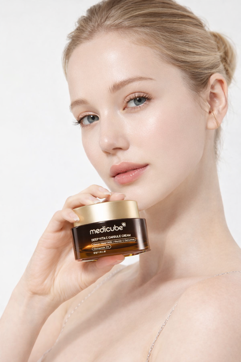 Say Goodbye to Acne Scars, Dark Spots &amp; Fine Lines. Medicube Deep Vita C Capsule Cream